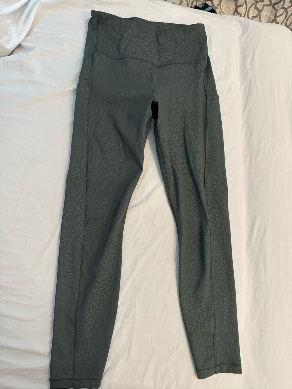 Athleta Slate Gray Embossed 7/8 Tights